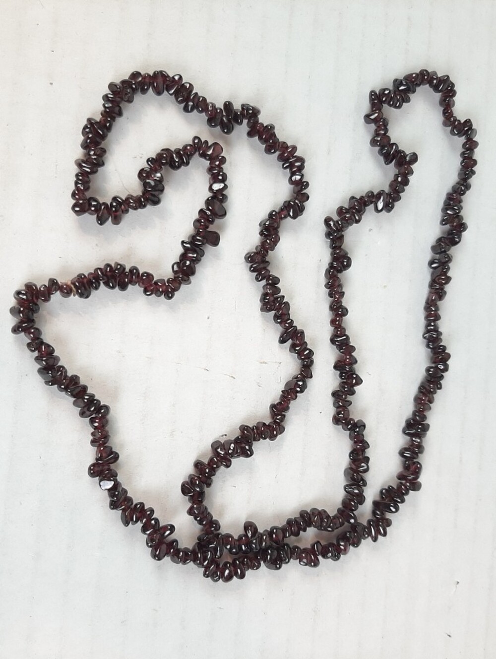 Vintage garnet stone chips beads infinity necklace 16" long boho style strand